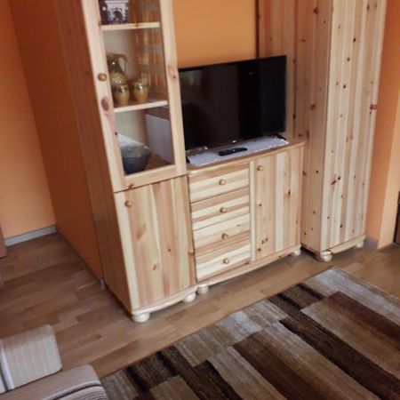 Kelemen Apartmanok Abádszalók 外观 照片