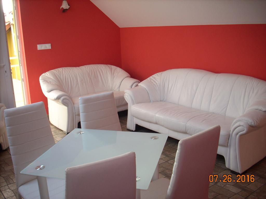 Kelemen Apartmanok Abádszalók 外观 照片
